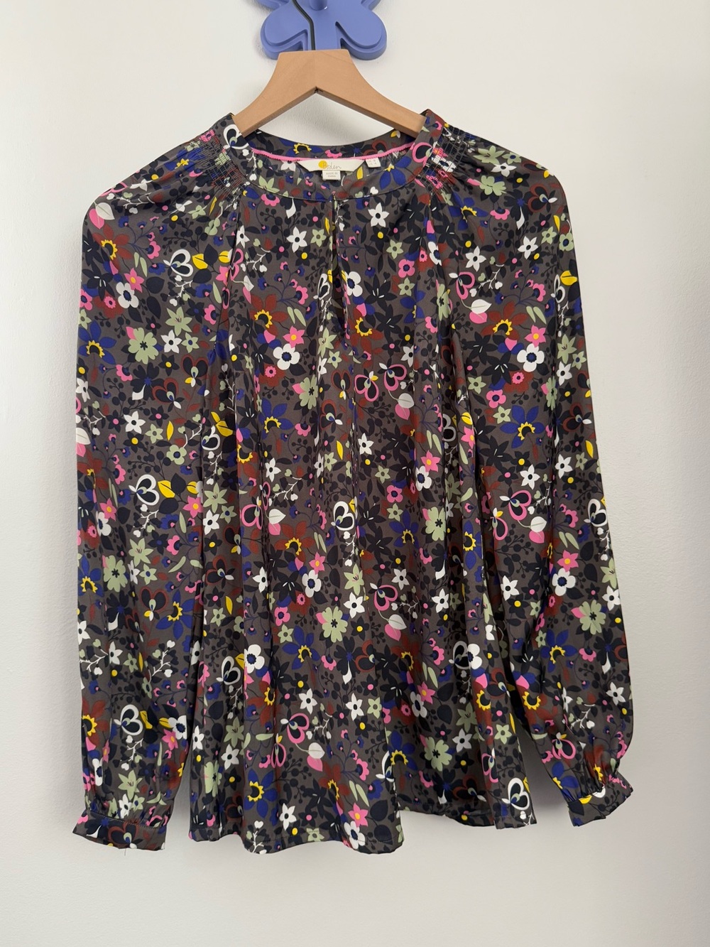 Boden US 4 Floral Long Sleeve Blouse Keyhole Spring Relaxed Grey Office Work